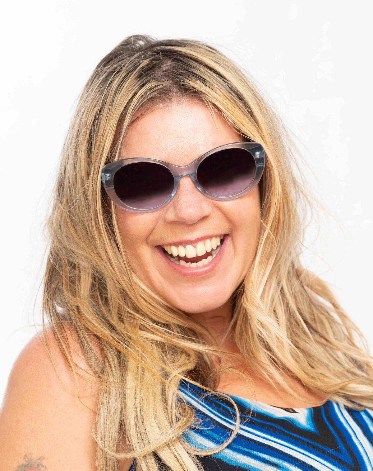 LOREN Sunglasses