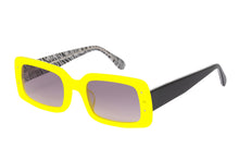 Load image into Gallery viewer, MAGNETIC CHIQUE Sunglasses
