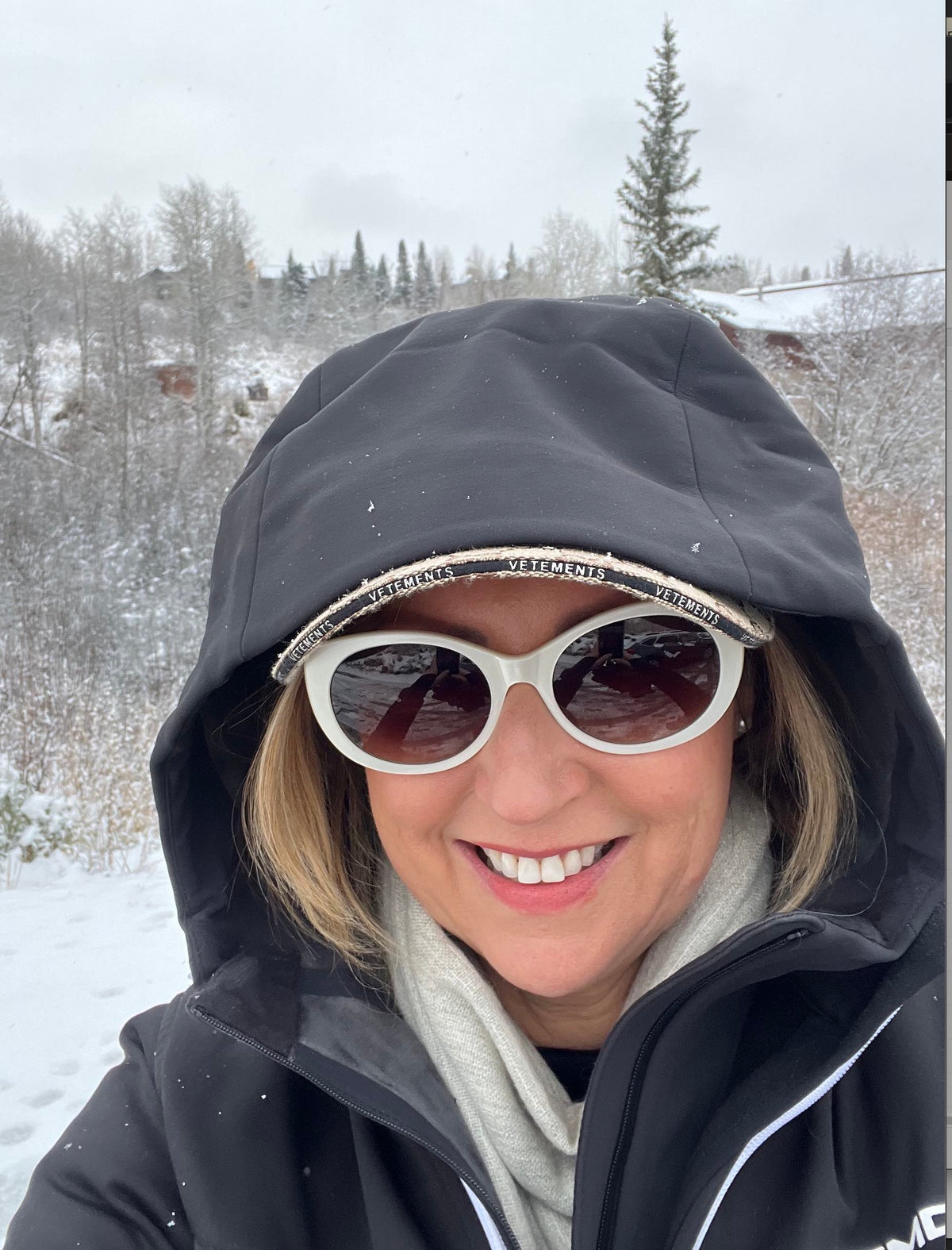 LOREN Sunglasses